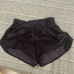 Black camo lululemon 2.5 hotty hot low rise shorts